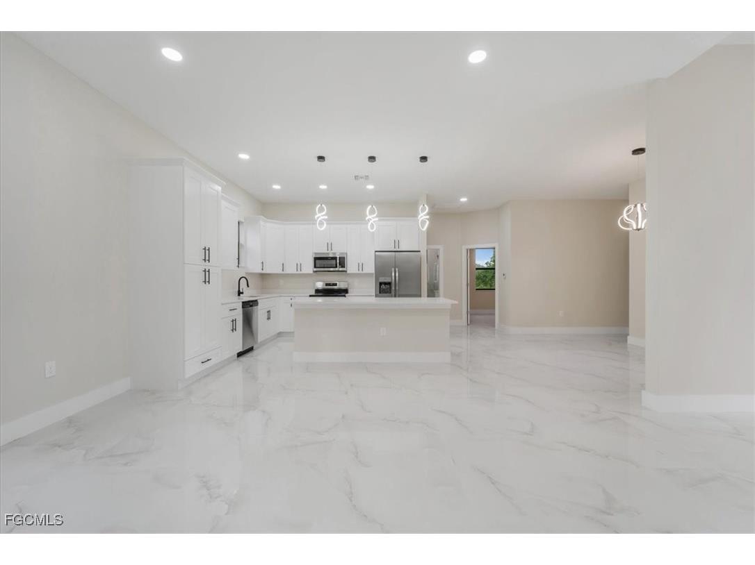 1831 Richmond Avenue N Lehigh Acres FL 33972 2025011299 image6