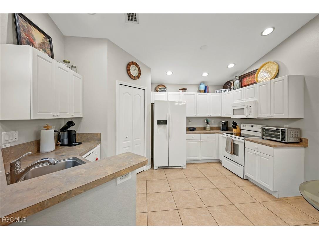 1831 SE Van Loon Terrace Cape Coral FL 33990 2025024932 image11