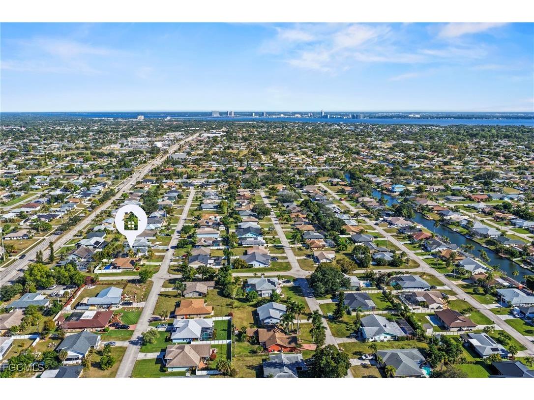 1831 SE Van Loon Terrace Cape Coral FL 33990 2025024932 image35