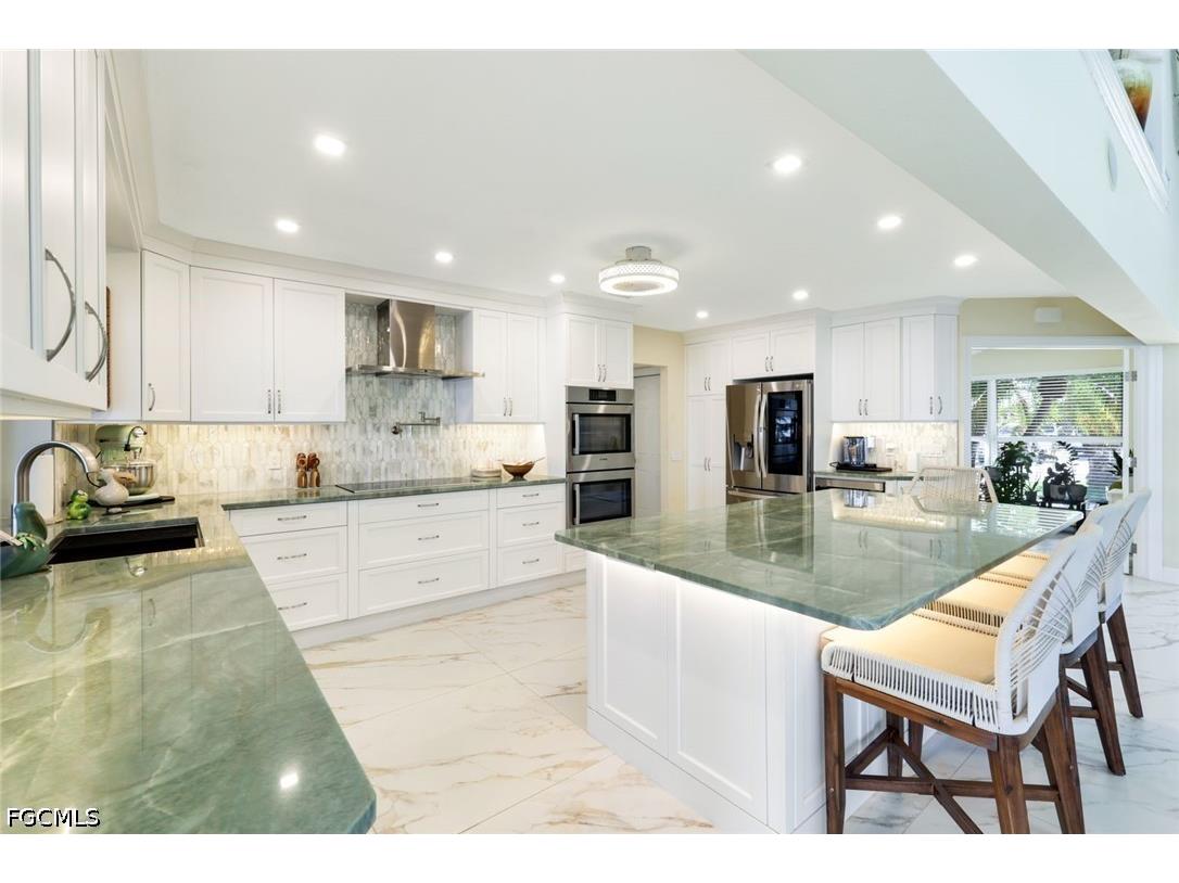18323 Cutlass Drive Fort Myers Beach FL 33931 2026018870 image1