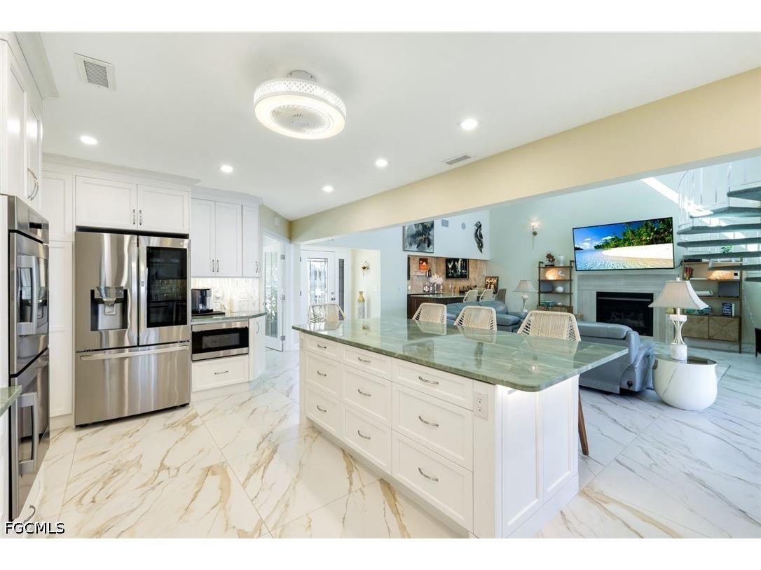 18323 Cutlass Drive Fort Myers Beach FL 33931 2026018870 image3