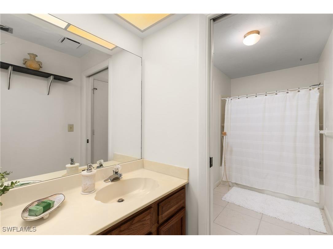 1833 Courtyard Way #E204 Naples FL 34112 225002567 image14