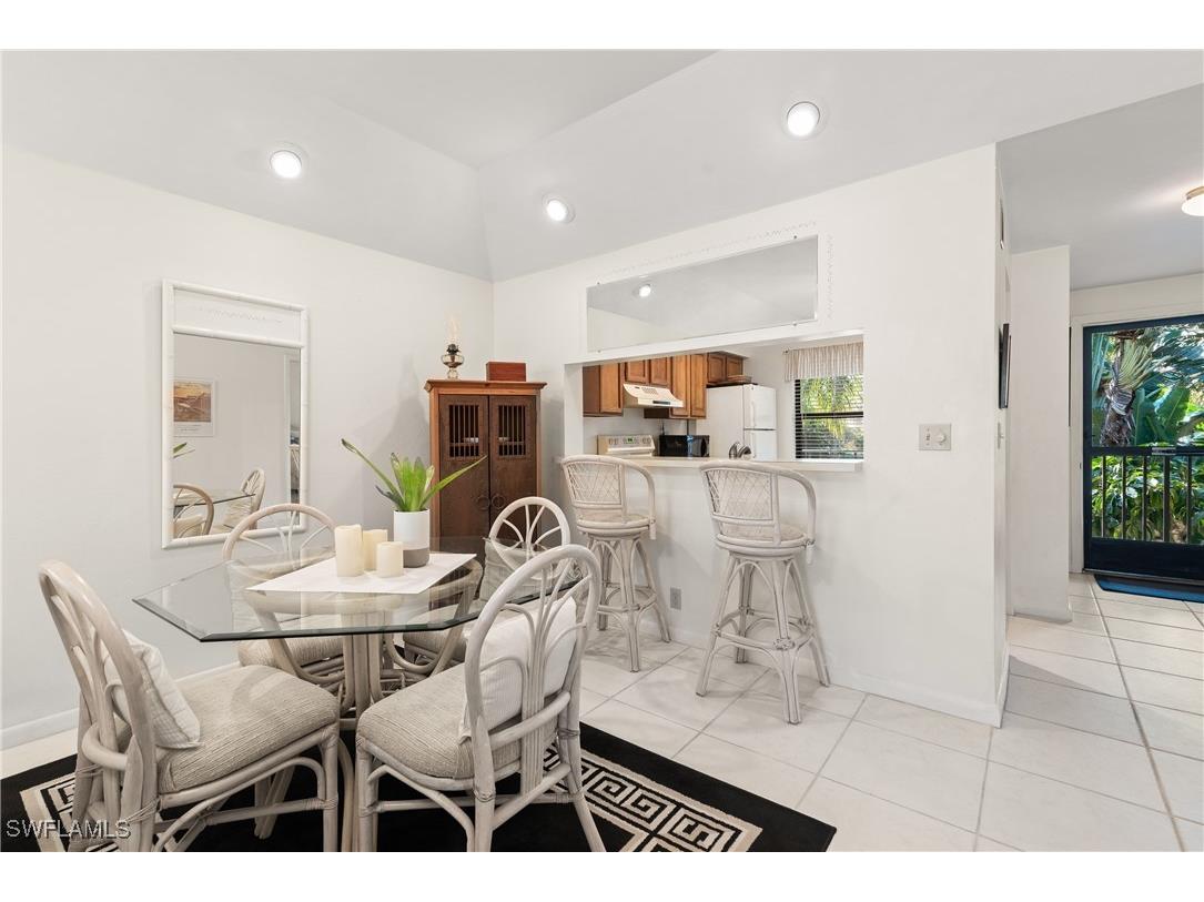 1833 Courtyard Way #E204 Naples FL 34112 225002567 image7