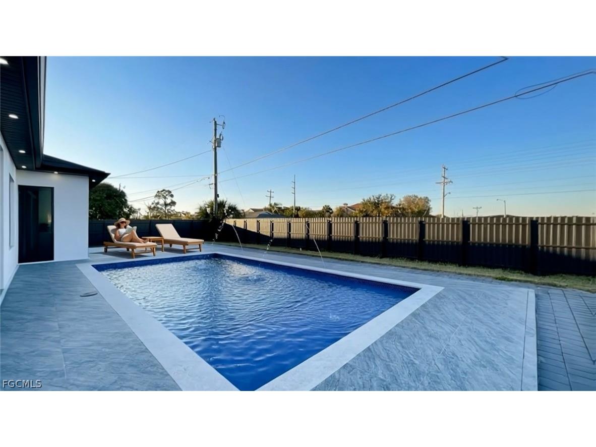1833 NE 23rd Terrace Cape Coral FL 33909 2026001633 image16