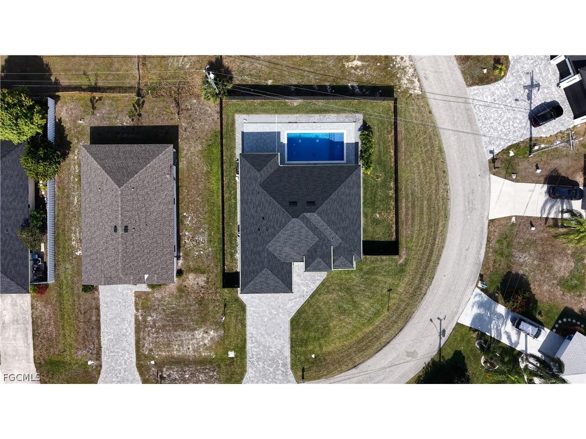 1833 NE 23rd Terrace Cape Coral FL 33909 2026001633 image2