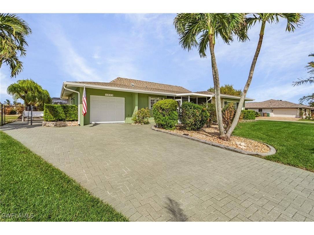 1833 SE 29th Lane Cape Coral FL 33904 224083375 image1