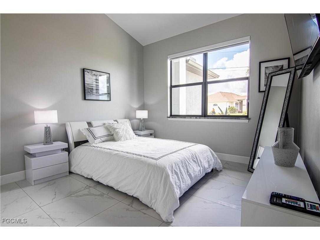 1833 SW 11th Terrace Cape Coral FL 33991 2025013883 image16