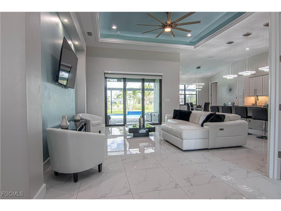 1833 SW 11th Terrace Cape Coral FL 33991 2025013883 image2