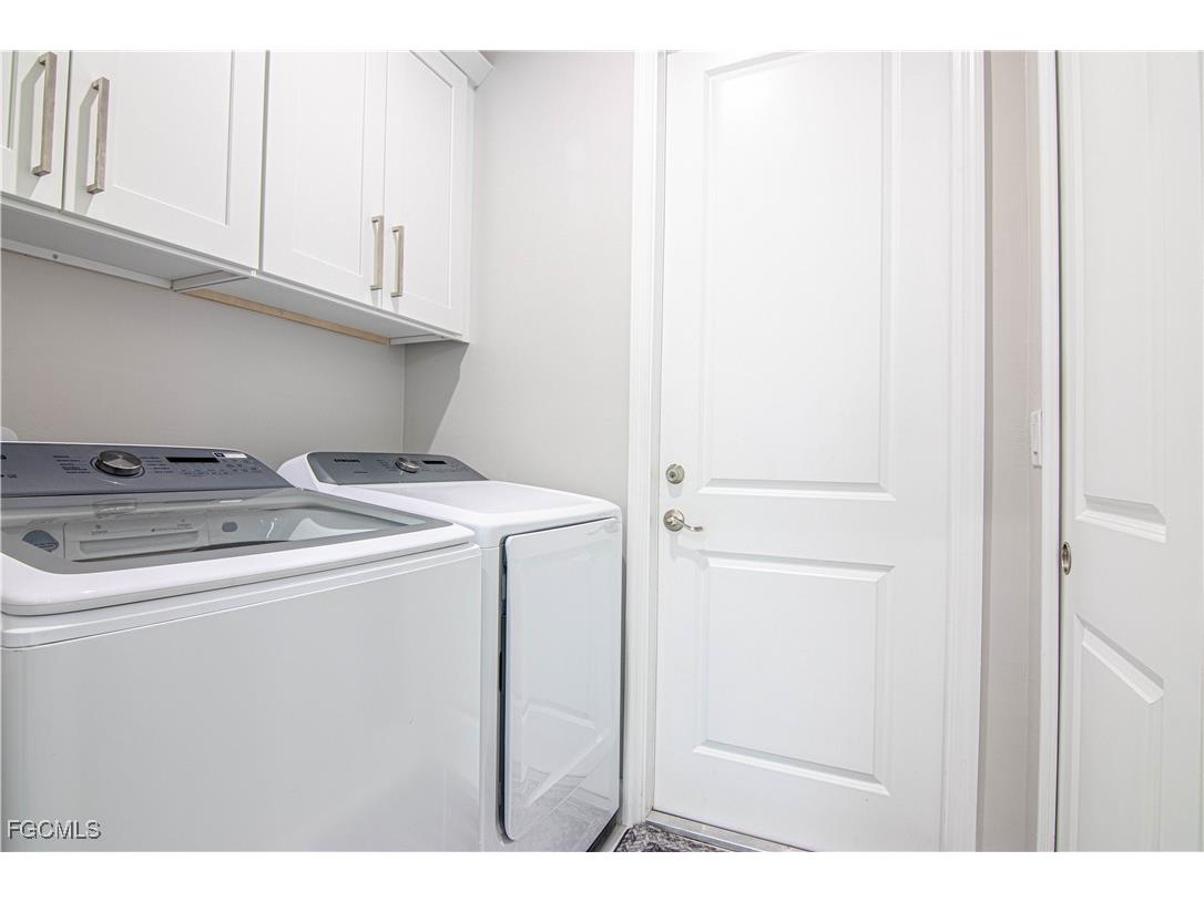 1833 SW 11th Terrace Cape Coral FL 33991 2025013883 image20