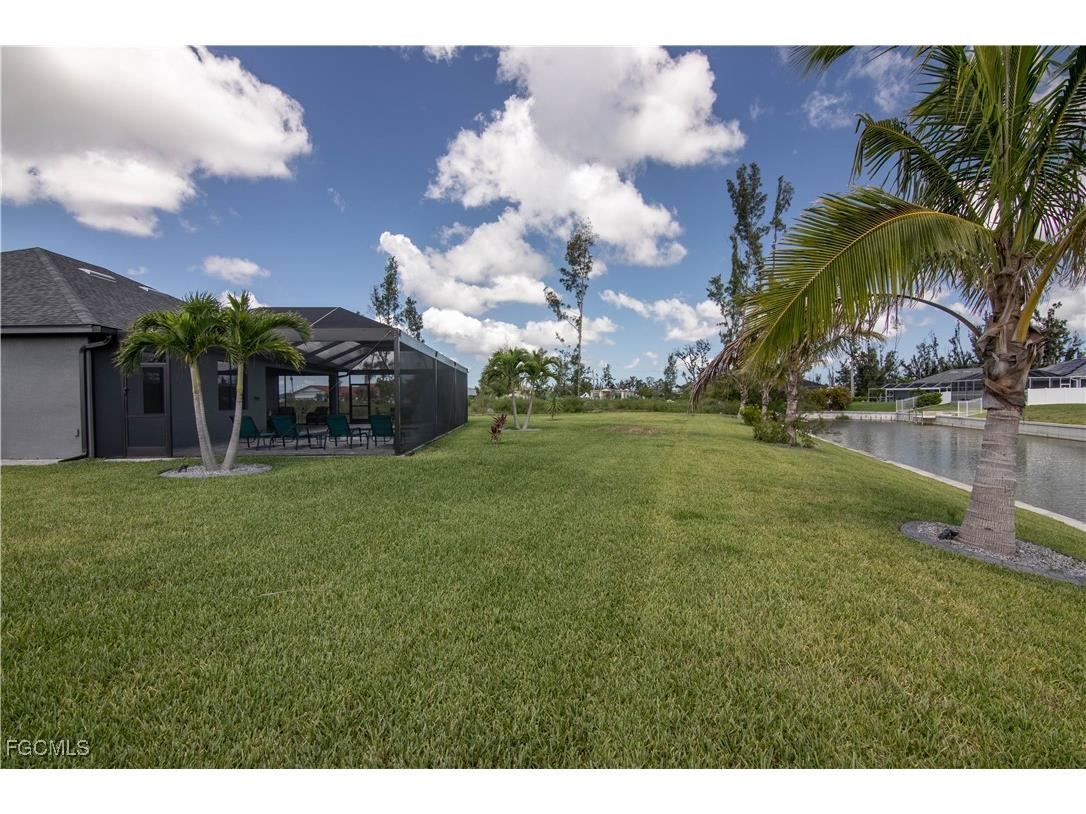1833 SW 11th Terrace Cape Coral FL 33991 2025013883 image26