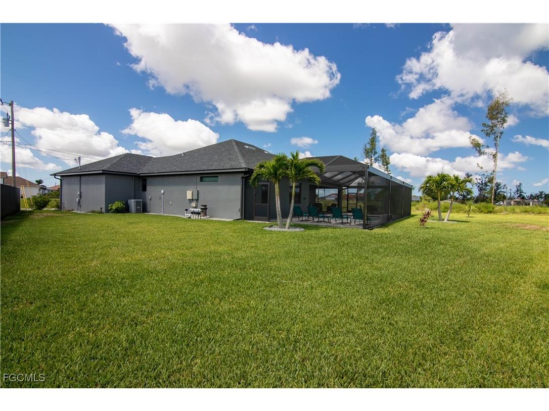 1833 SW 11th Terrace Cape Coral FL 33991 2025013883 image27