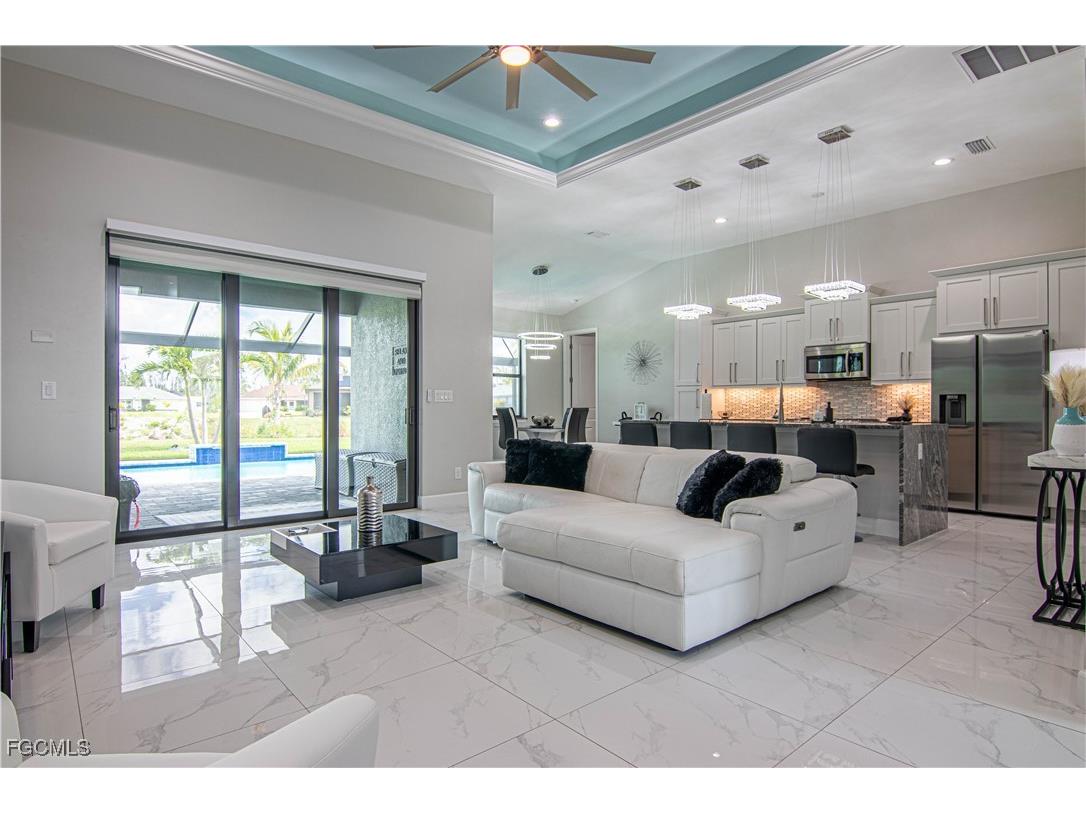 1833 SW 11th Terrace Cape Coral FL 33991 2025013883 image3