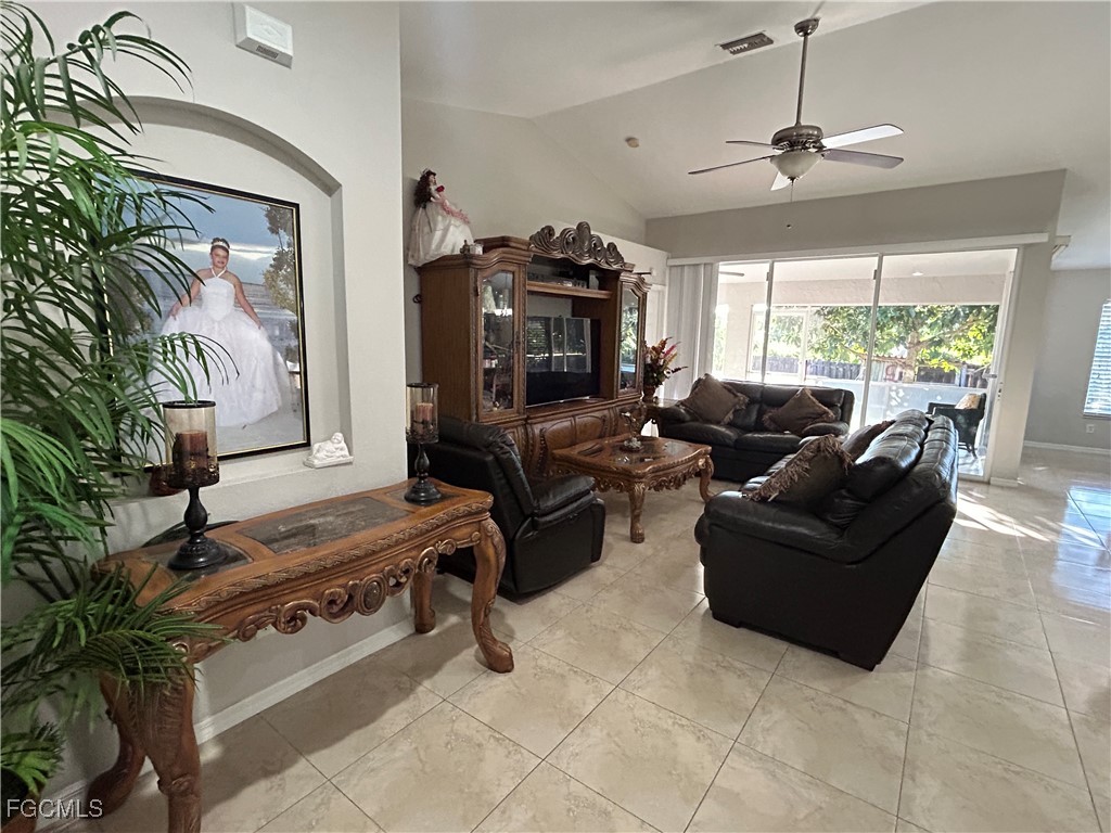 1833 Tomaso Avenue Lehigh Acres FL 33972 2025018483 image10