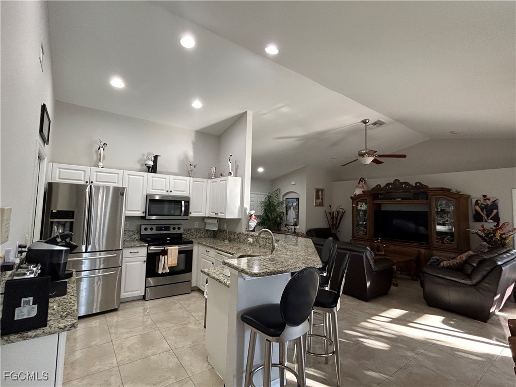 1833 Tomaso Avenue Lehigh Acres FL 33972 2025018483 image17