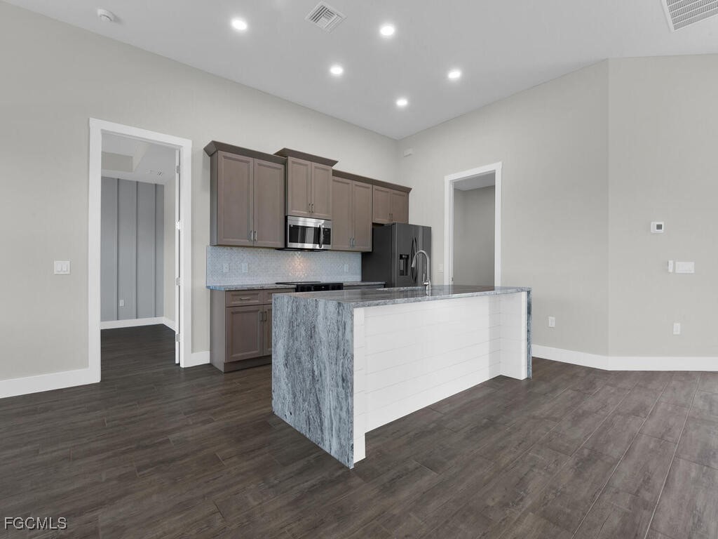 1834 NW 27th Avenue Cape Coral FL 33993 2025022707 image13