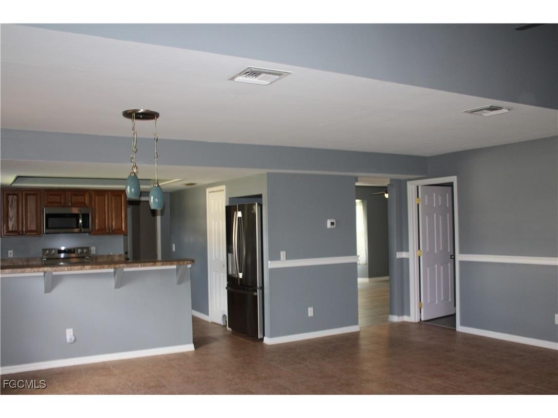 1834 NW 5th Place Cape Coral FL 33993 2025004391 image12