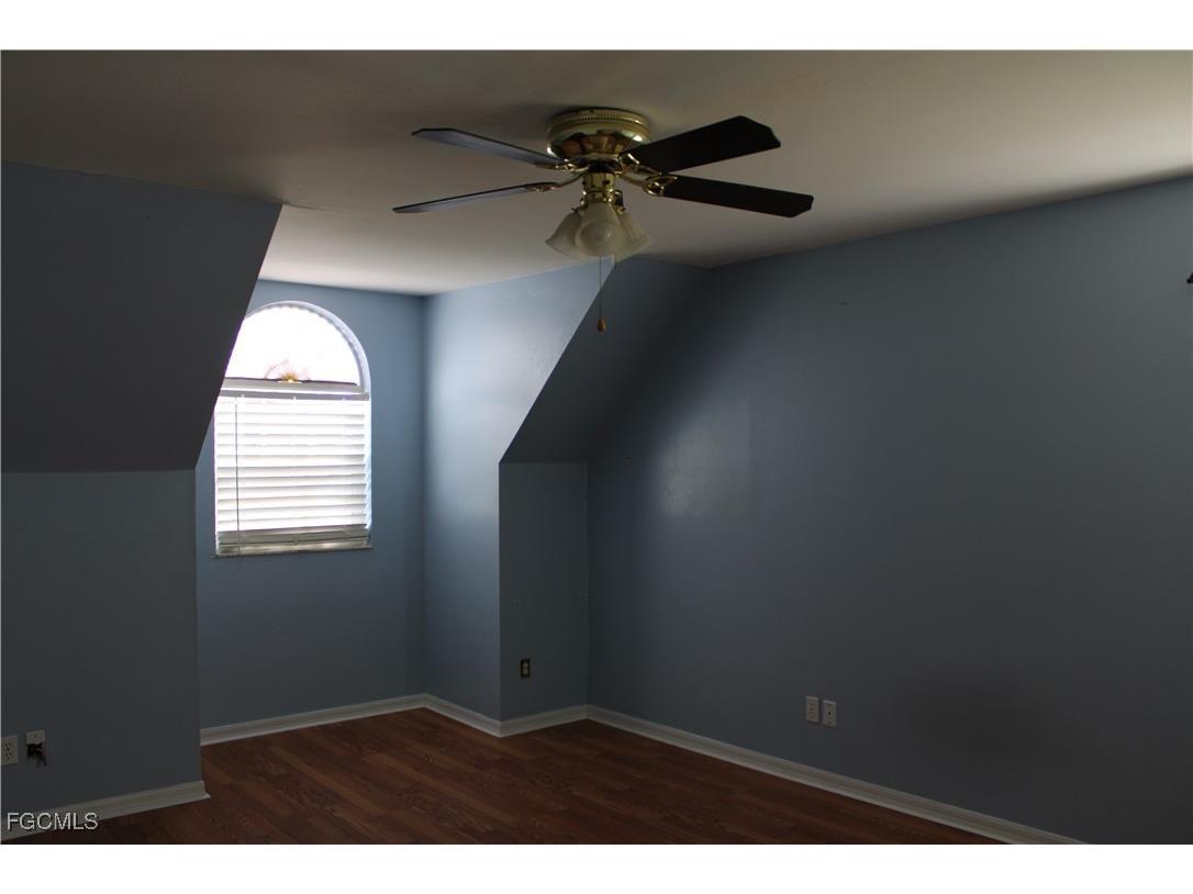 1834 NW 5th Place Cape Coral FL 33993 2025004391 image20