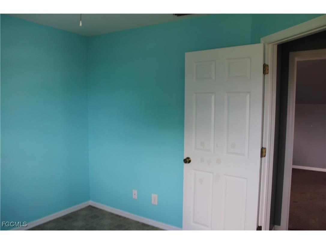 1834 NW 5th Place Cape Coral FL 33993 2025004391 image25