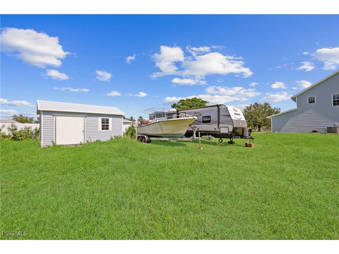 1834 NW 5th Place Cape Coral FL 33993 2025004391 image28