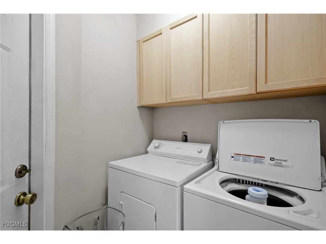 1834 NW 5th Place Cape Coral FL 33993 2025004391 image34