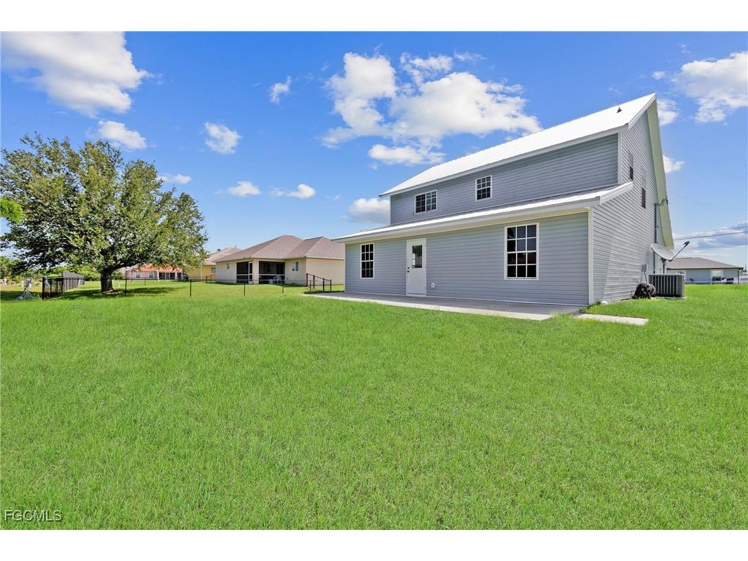 1834 NW 5th Place Cape Coral FL 33993 2025004391 image35