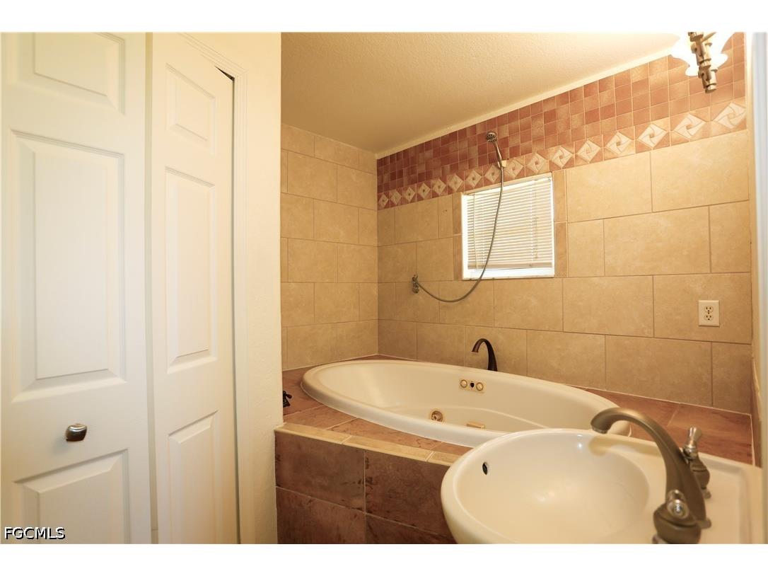 1834 NW 6th Avenue Cape Coral FL 33993 2026023114 image15