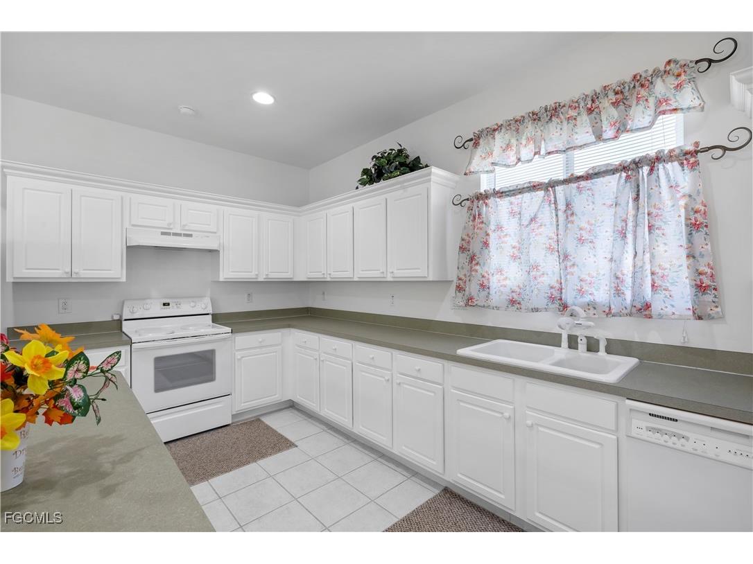  Lehigh Acres FL 33972 2025021138 image10