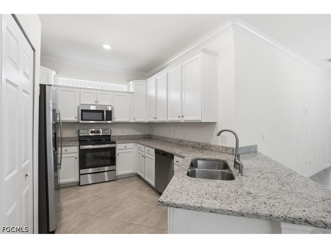 1835 Alameda Drive Naples FL 34120 2026028822 image10