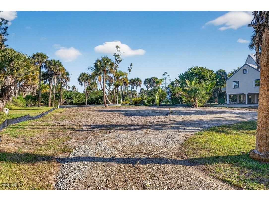 1835 Ardsley Way Sanibel FL 33957 2025025678 image10