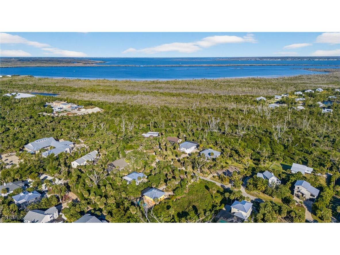 1835 Ardsley Way Sanibel FL 33957 2025025678 image8