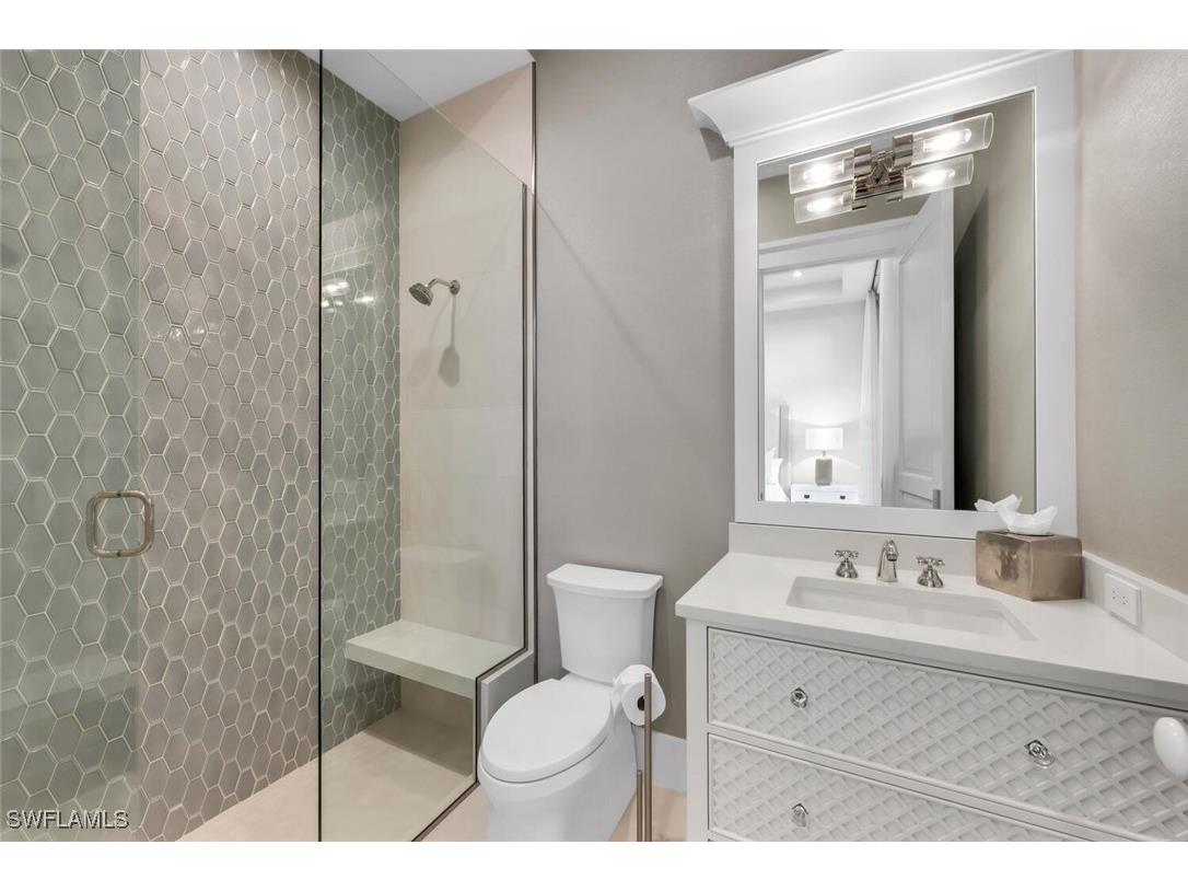 1835 Gulf Shore Boulevard S Naples FL 34102 225064151 image20