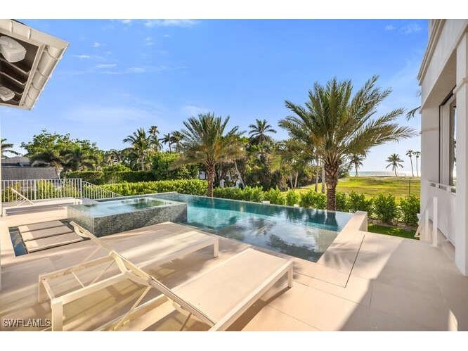 1835 Gulf Shore Boulevard S Naples FL 34102 225064151 image24