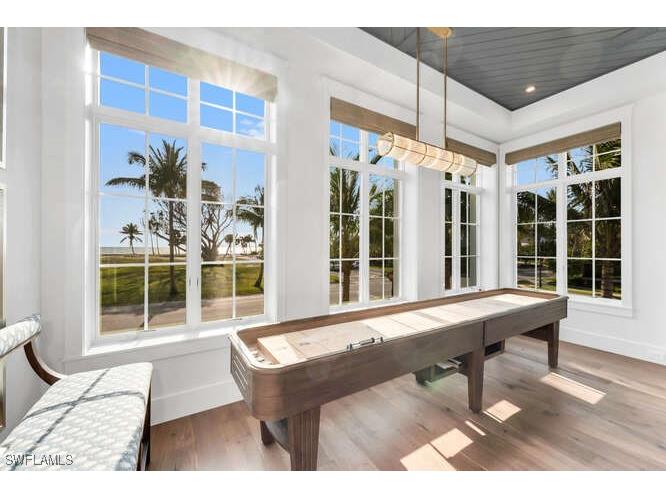 1835 Gulf Shore Boulevard S Naples FL 34102 225064151 image9