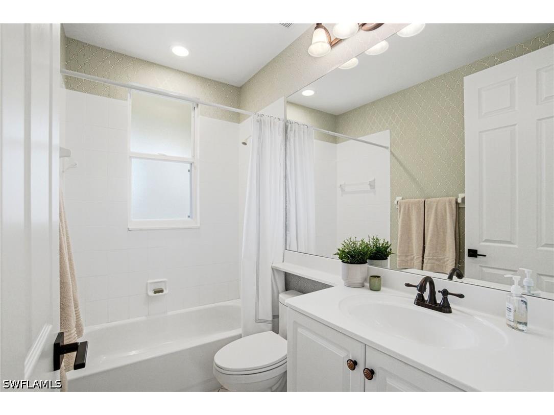 1835 Les Chateaux Boulevard #204 Naples FL 34109 226014822 image24