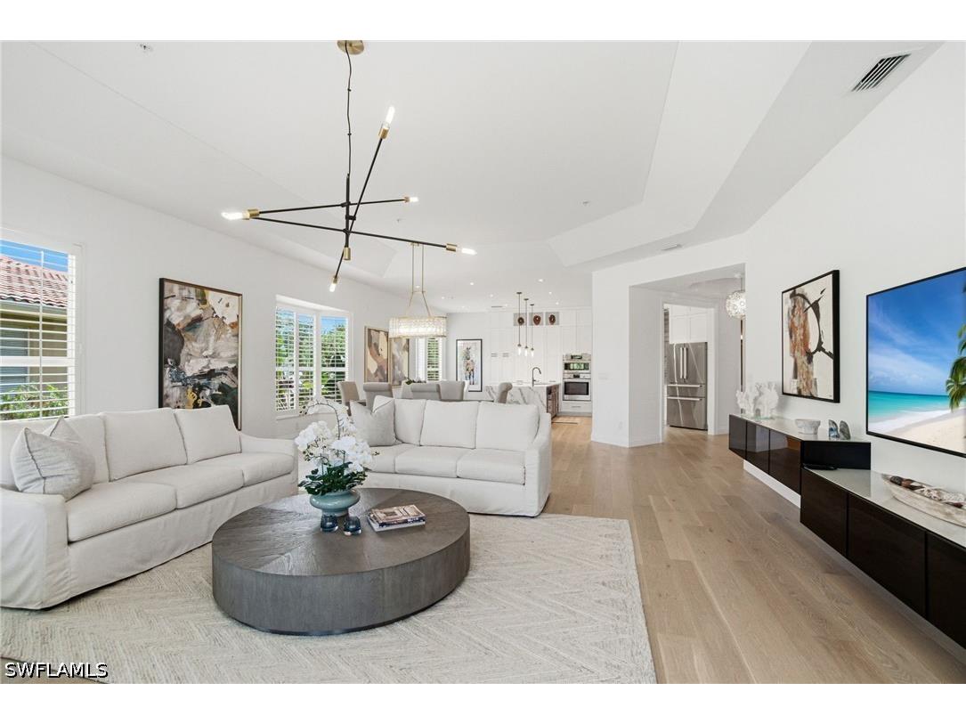1835 Les Chateaux Boulevard #204 Naples FL 34109 226014822 image4