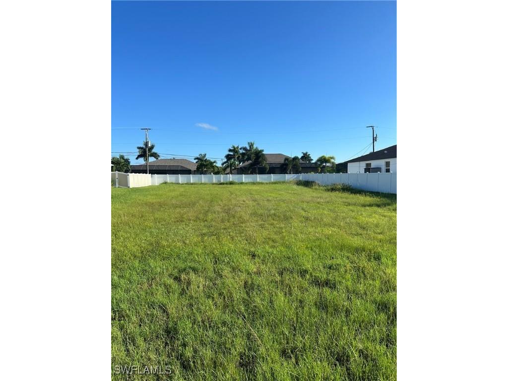 1835 SW 39th Terrace Cape Coral FL 33914 224070074 image1