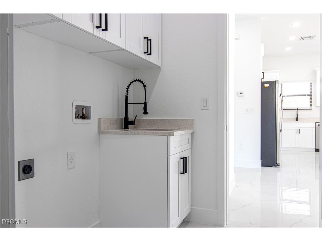 1836 Lindsay Street Lehigh Acres FL 33972 2025012571 image20