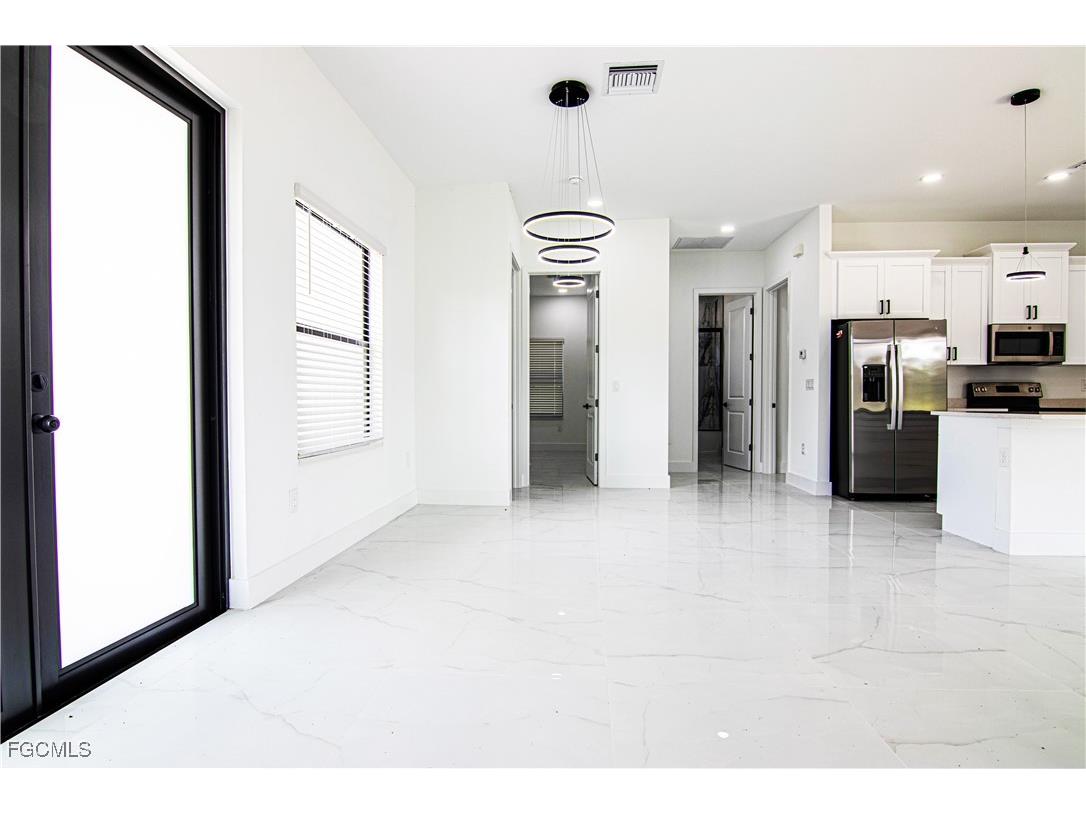 1836 Lindsay Street Lehigh Acres FL 33972 2025012571 image4