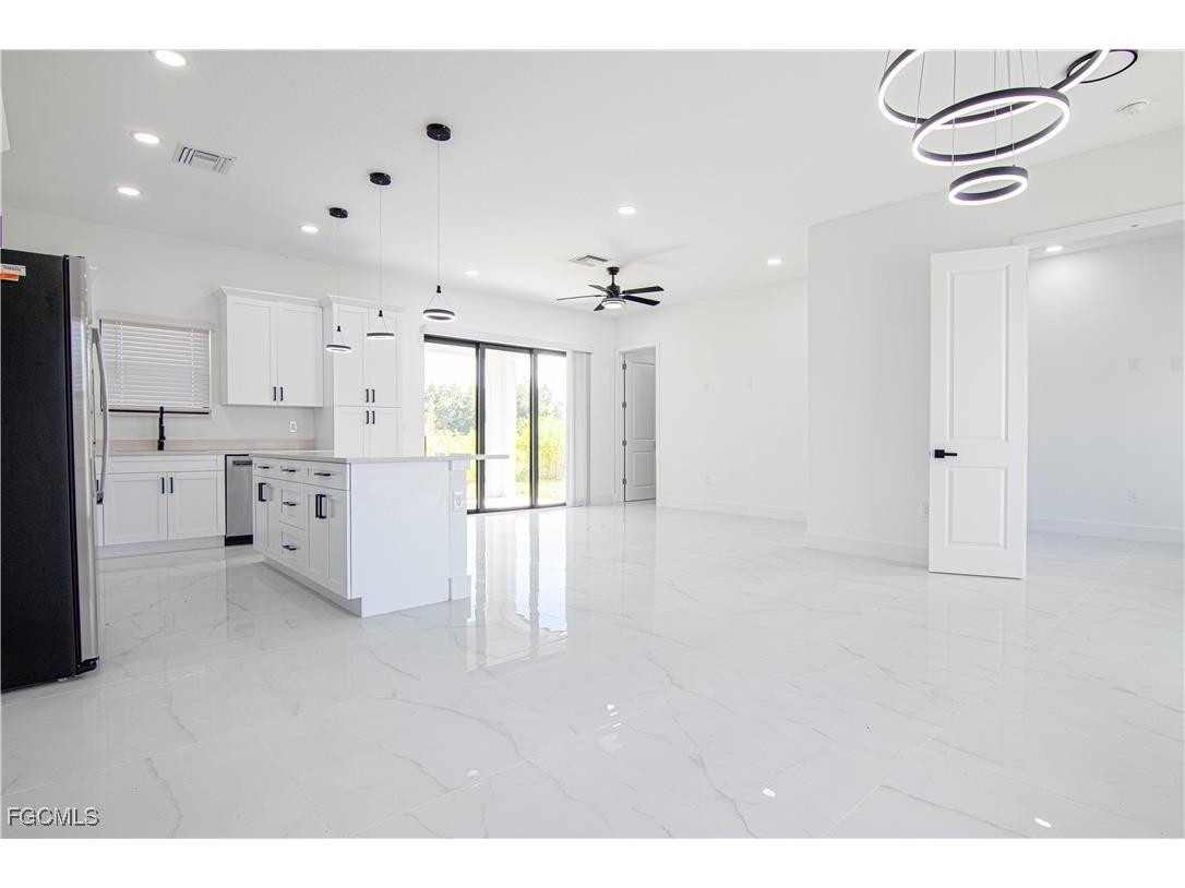 1836 Lindsay Street Lehigh Acres FL 33972 2025012571 image6