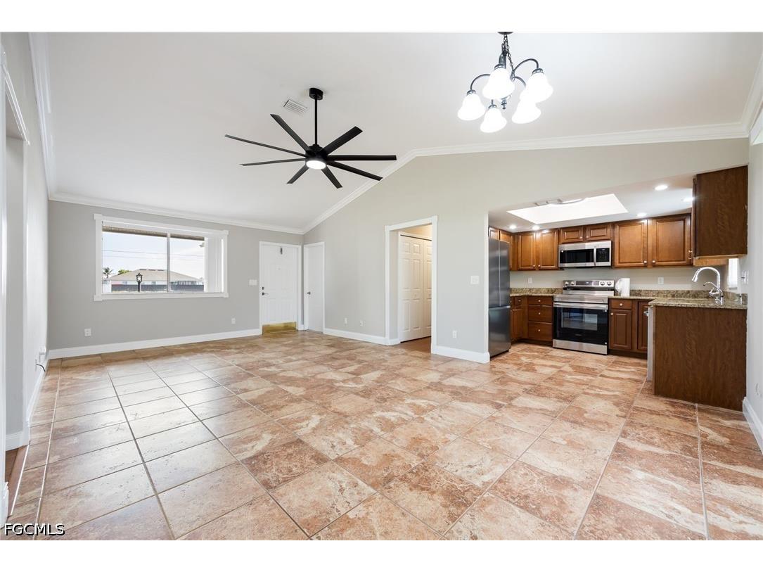 1836 NW 15th Street Cape Coral FL 33993 2026025194 image2