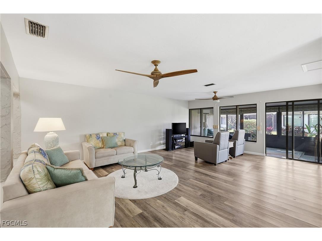 1836 Pine Glade Circle Fort Myers FL 33907 2026011151 image5