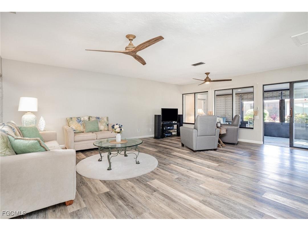 1836 Pine Glade Circle Fort Myers FL 33907 225052524 image2