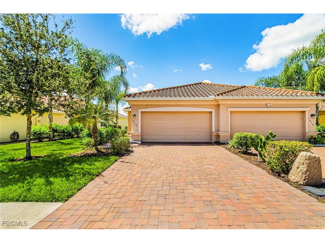1838 Alameda Drive Naples FL 34120 2025006786 image1