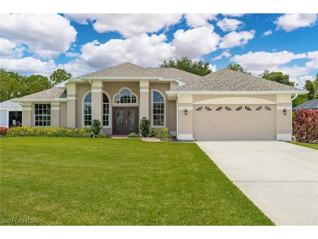 18381 Hunters Glen Road North Fort Myers FL 33917 224052530 image1