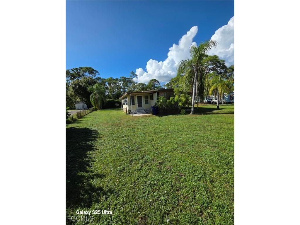 18381 Wayne Drive North Fort Myers FL 33917 2025019416 image1