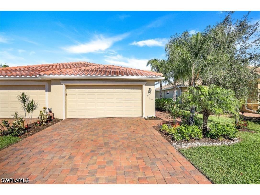 1839 Alameda Drive Naples FL 34120 226018733 image1