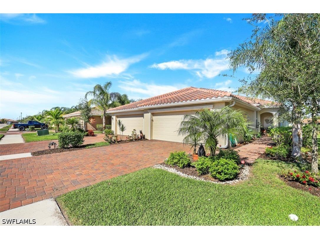 1839 Alameda Drive Naples FL 34120 226018733 image2