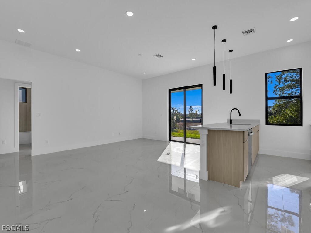 1839 Lockhaven Court Lehigh Acres FL 33972 2026008681 image8