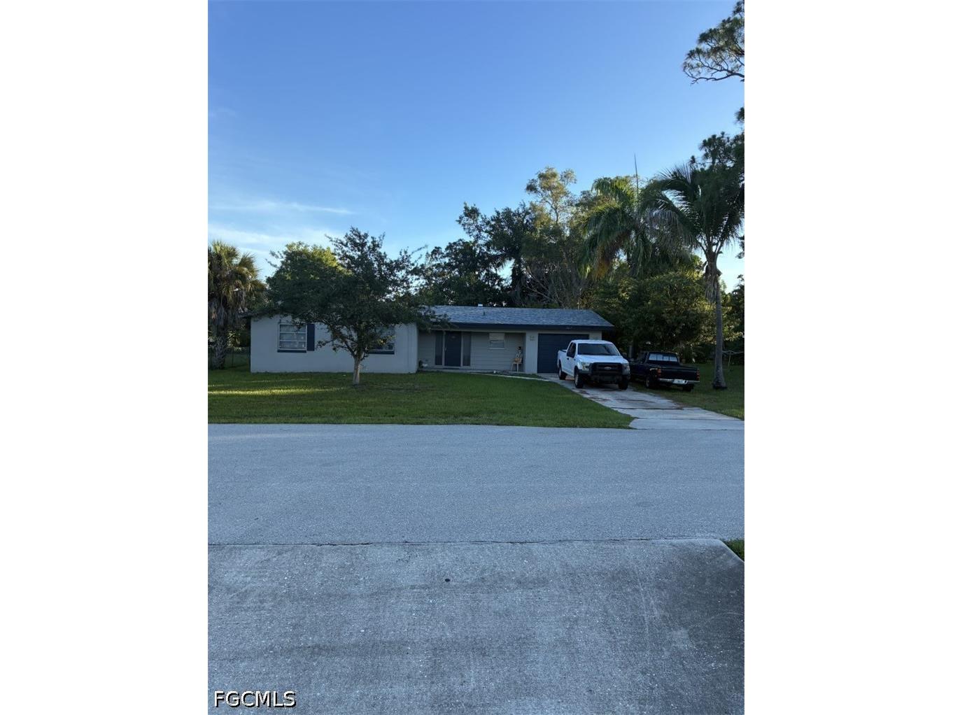1839 Passaic Avenue Fort Myers FL 33901 2026025162 image1