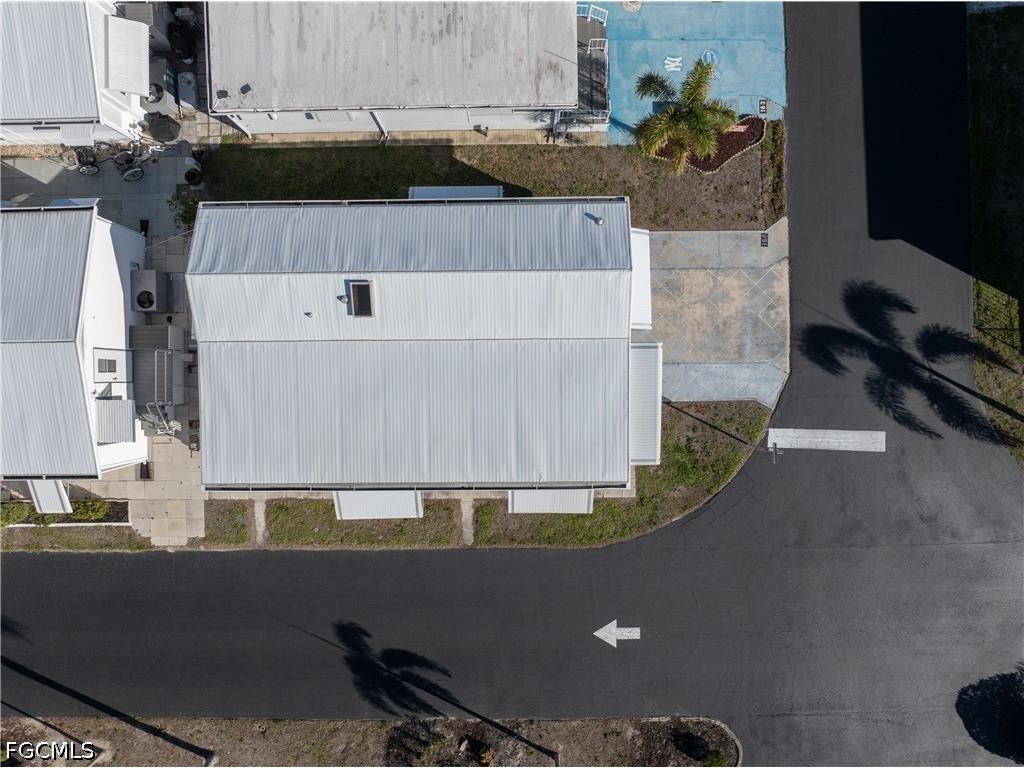 184 Caravan Circle North Fort Myers FL 33903 2026014164 image6